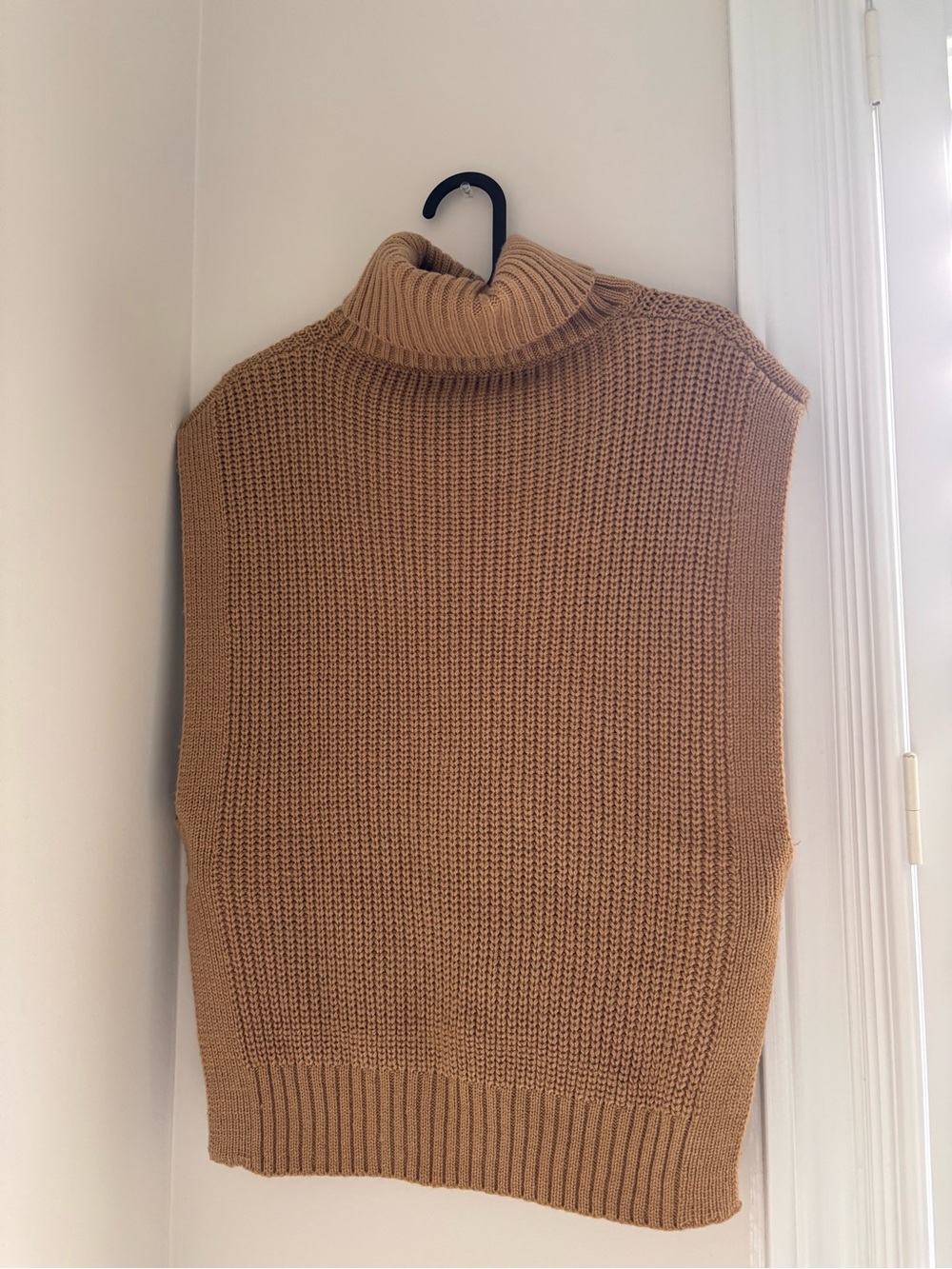 Knit Turtleneck Sleeveless Sweater Vest